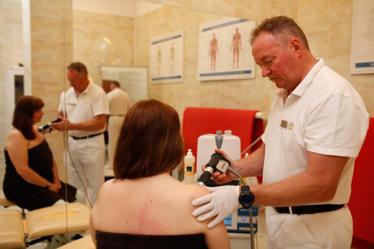 BIOSTYMULACJA – LASER WYSOKOENERGETYCZNY HILT