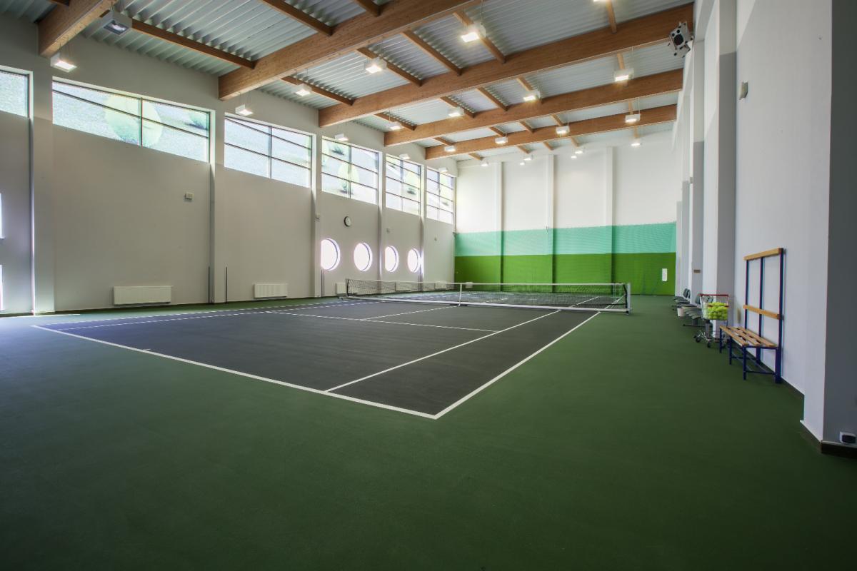 Tennis courts